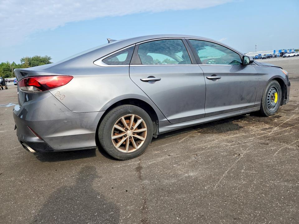 Photo 3 from auction – 2019 HYUNDAI SONATA with VIN 5NPE24AFXKH766267