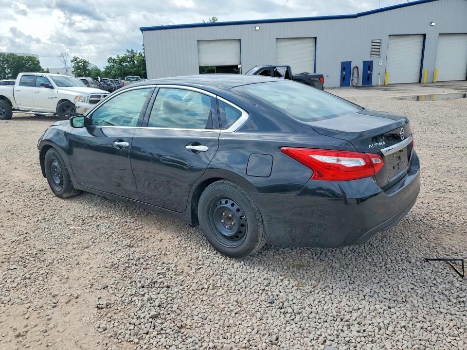 Photo 2 from auction – 2017 NISSAN ALTIMA with VIN 1N4AL3APXHC484090
