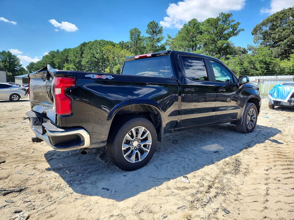 Снимка 3 от търг – 2026 CHEVROLET SILVERADO с VIN 3GCPKKEK5TG393508