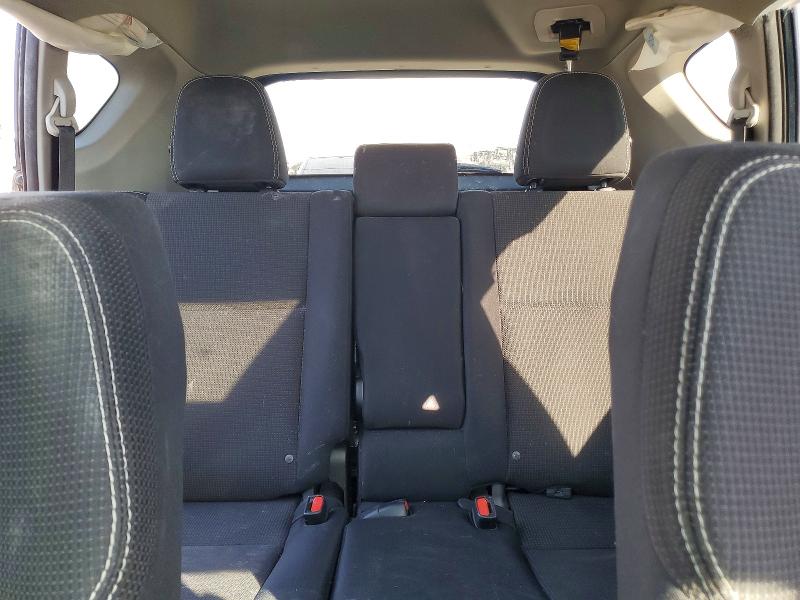 Photo 10 from auction – 2017 TOYOTA RAV4 with VIN 2T3RFREV4HW550193