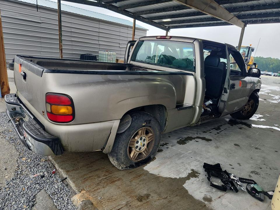 Photo 3 from auction – 2001 CHEVROLET SILVERADO with VIN 2GCEC19VX11227932