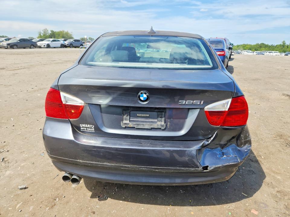 Photo 6 from auction – 2006 BMW 325 with VIN WBAVB135X6PT26351