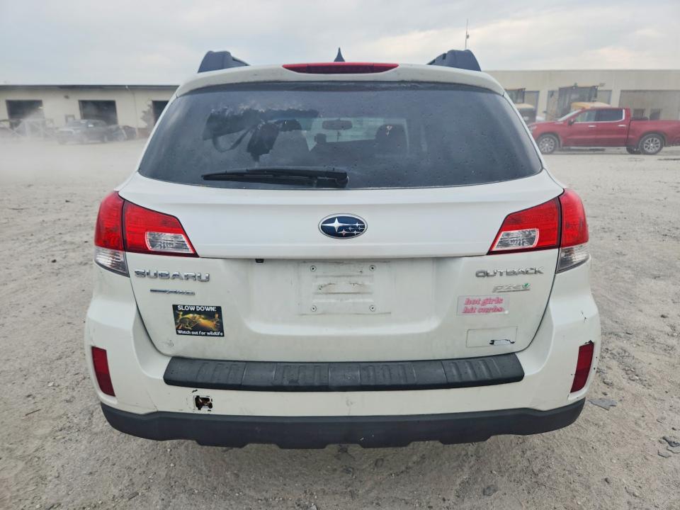 Photo 6 from auction – 2013 SUBARU OUTBACK with VIN 4S4BRBKC2D3320874
