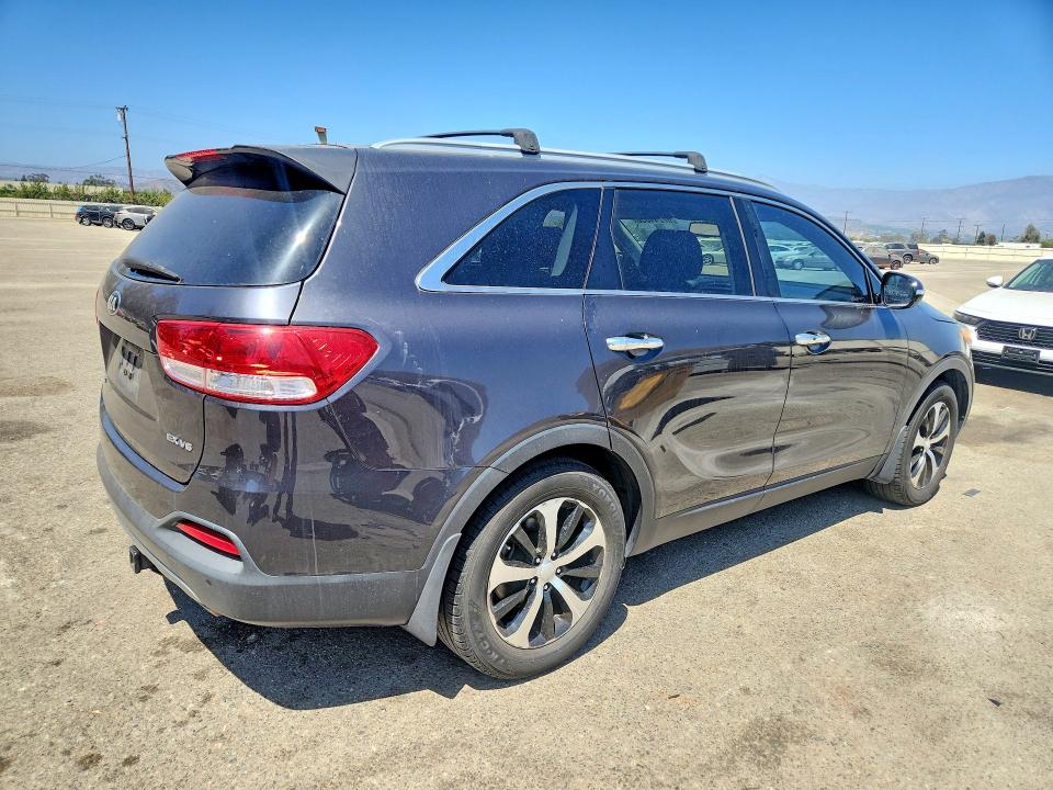 Photo 3 from auction – 2016 KIA SORENTO with VIN 5XYPH4A5XGG044326