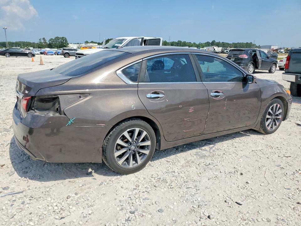 Photo 3 from auction – 2016 NISSAN ALTIMA with VIN 1N4AL3AP3GC275031