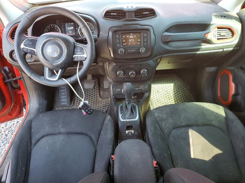 Photo 8 from auction – 2018 JEEP RENEGADE with VIN ZACCJBAB2JPJ16962