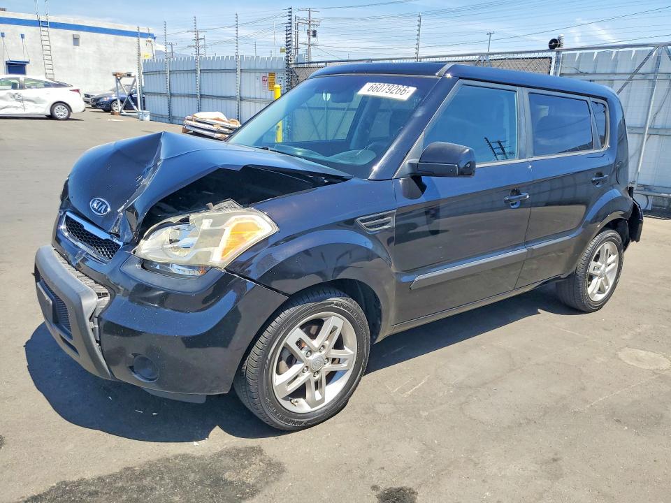 KIA SOUL 2011 with VIN KNDJT2A28B7198831 - Photo from auction