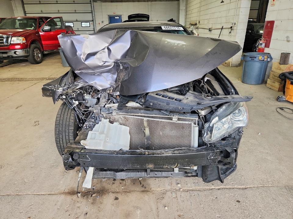Photo 5 from auction – 2017 TOYOTA CAMRY with VIN 4T1BF1FK6HU682033