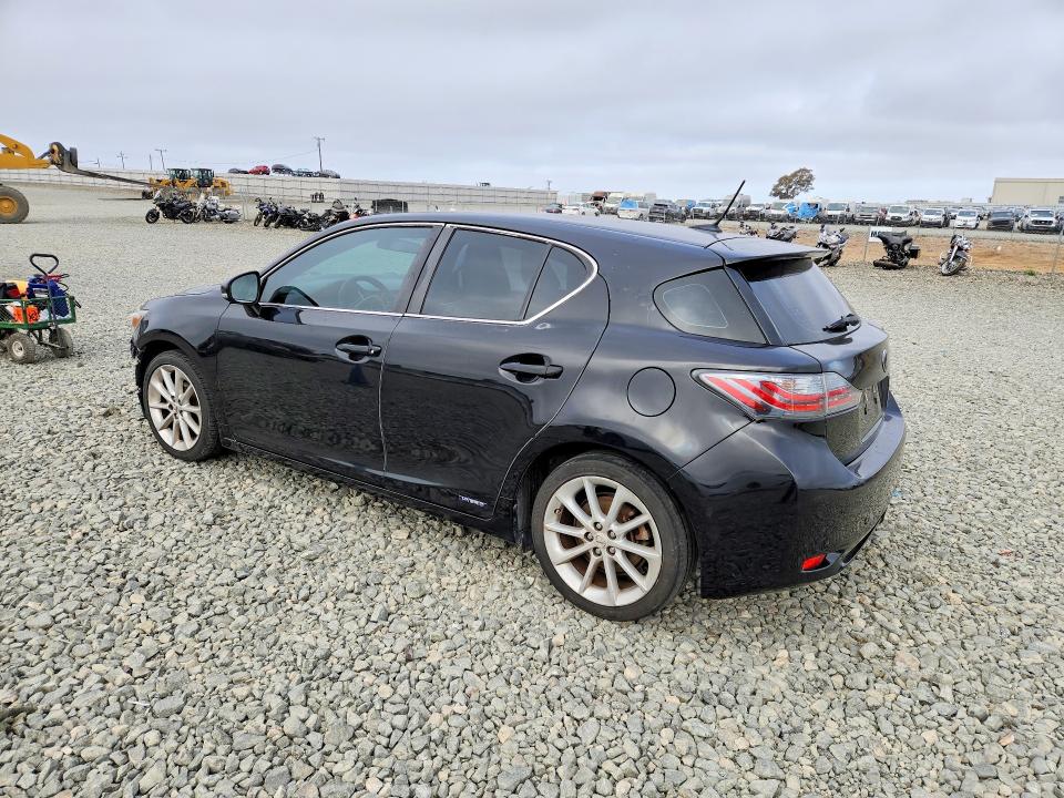 Photo 2 from auction – 2011 LEXUS CT with VIN JTHKD5BH2B2005574