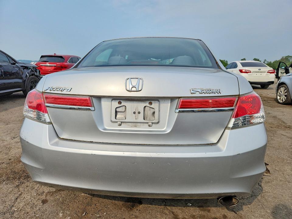 Photo 6 from auction – 2012 HONDA ACCORD with VIN 1HGCP2F30CA241076