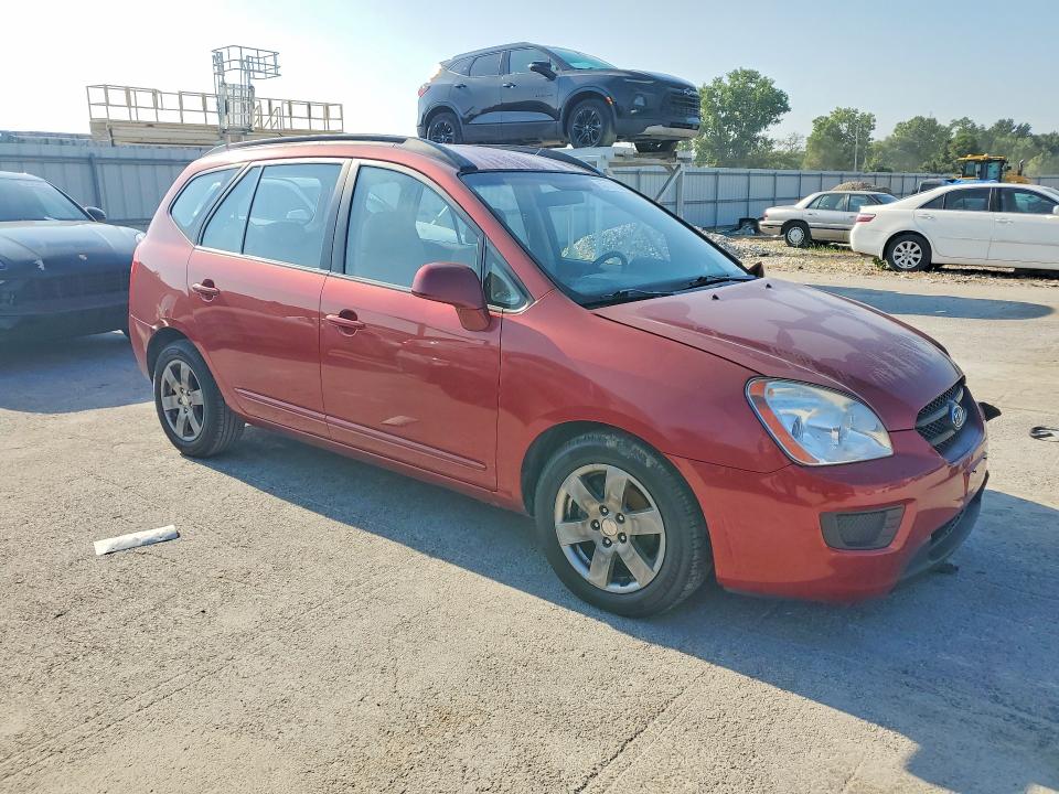 Photo 4 from auction – 2008 KIA RONDO with VIN KNAFG526587144552