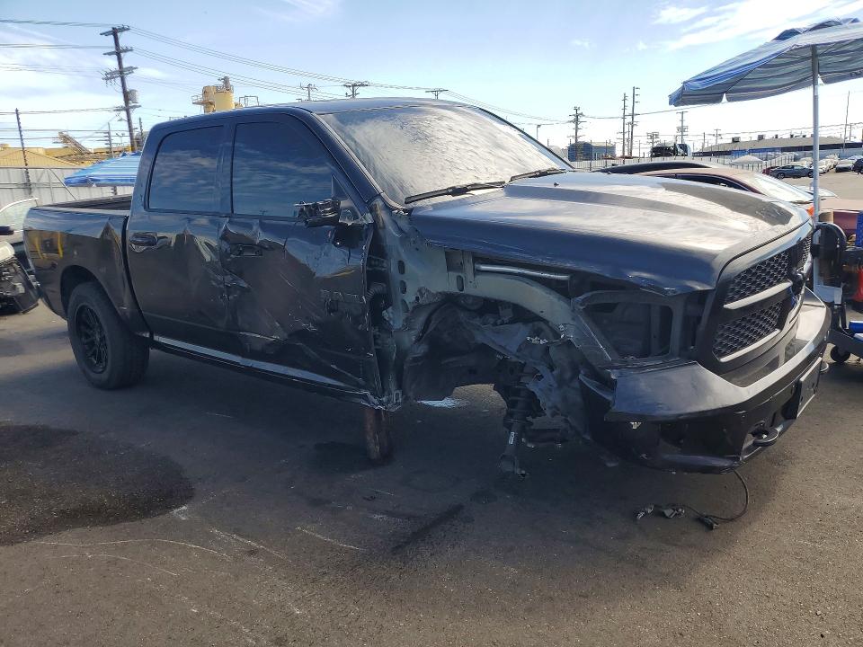 Фото 4 с аукциона – 2018 RAM 1500 с VIN 1C6RR7LT3JS126068
