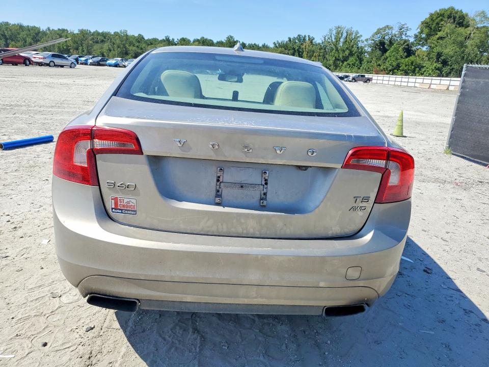 Снимка 6 от търг – 2014 VOLVO S60 с VIN YV1612FH4E2282472