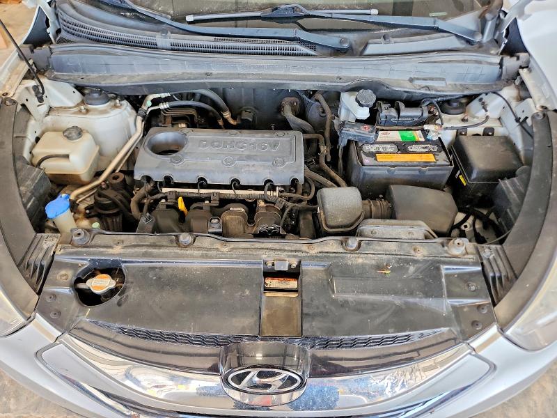Photo 12 from auction – 2011 HYUNDAI TUCSON with VIN KM8JUCAC3BU226172