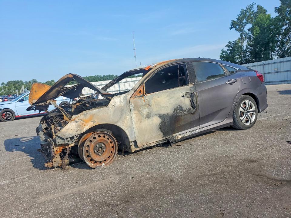 HONDA CIVIC 2018 с VIN 2HGFC2F51JH502014 - Снимка от търг