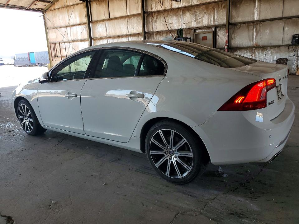 Photo 2 from auction – 2016 VOLVO S60 with VIN LYV612TM2GB098690
