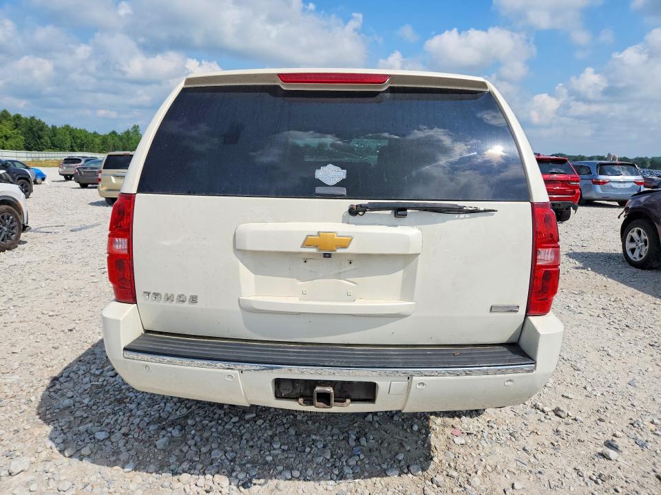 Photo 6 from auction – 2011 CHEVROLET TAHOE with VIN 1GNSKCE0XBR350643