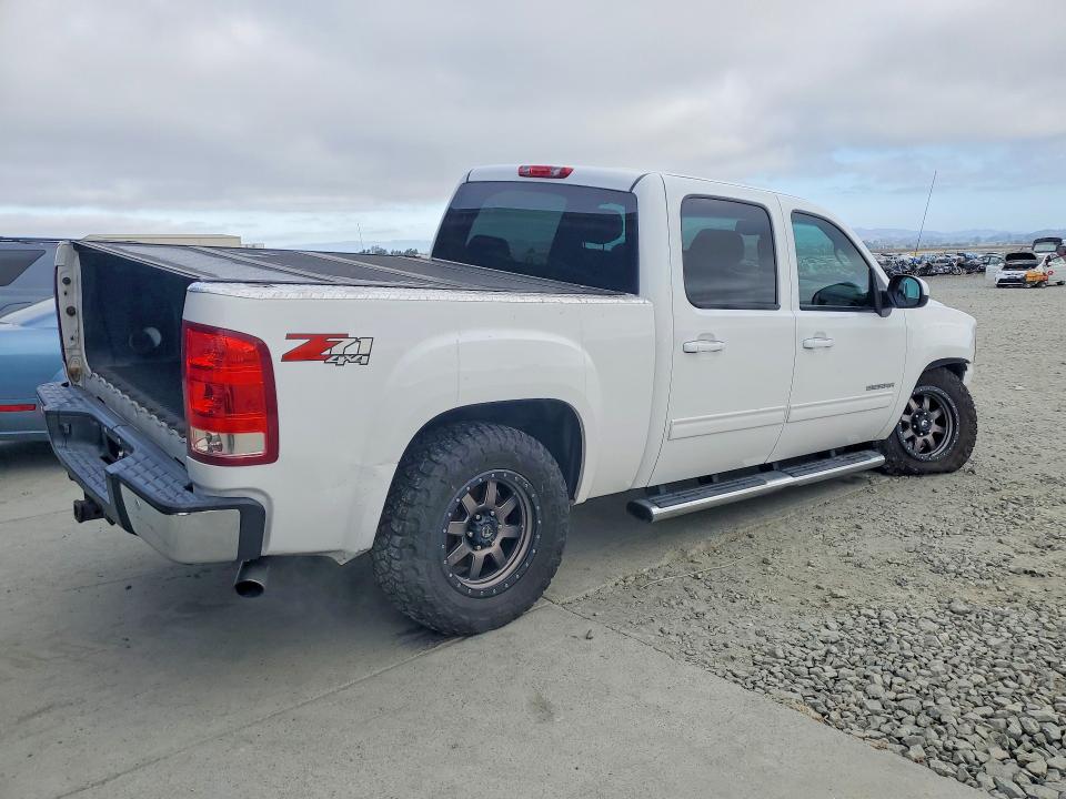 Photo 3 from auction – 2013 GMC SIERRA with VIN 3GTP2WE75DG354051