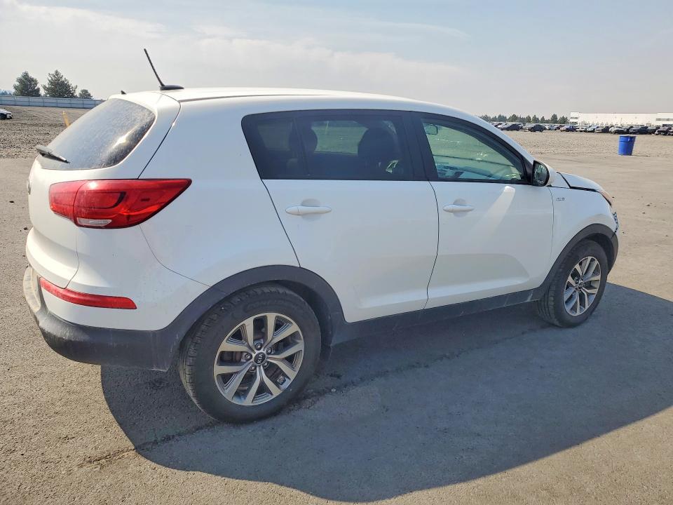 Photo 3 from auction – 2016 KIA SPORTAGE with VIN KNDPBCAC2G7806216