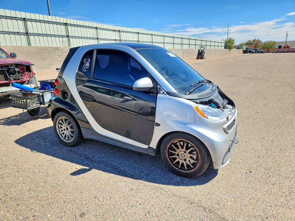 Foto 4 de la subasta – 2013 SMART FORTWO con VIN WMEEJ3BA2DK695281