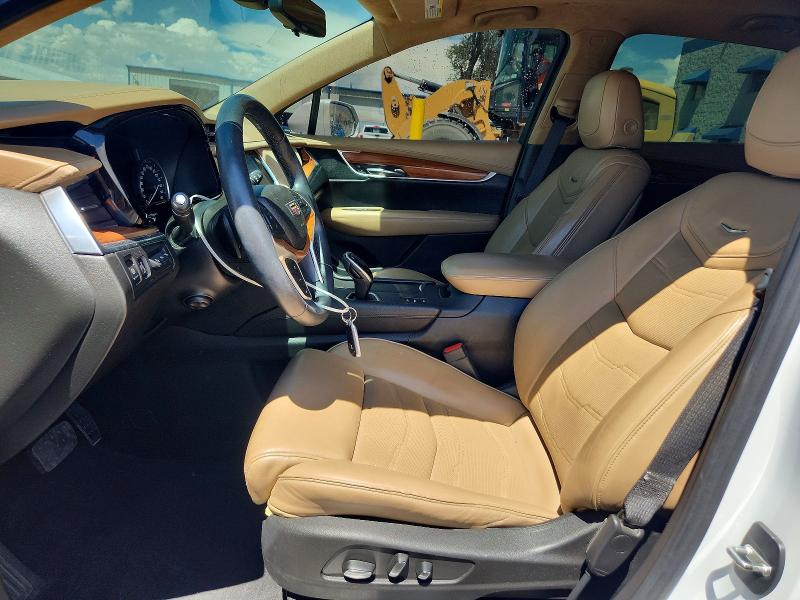Photo 7 from auction – 2017 CADILLAC XT5 with VIN 1GYKNFRS8HZ103914