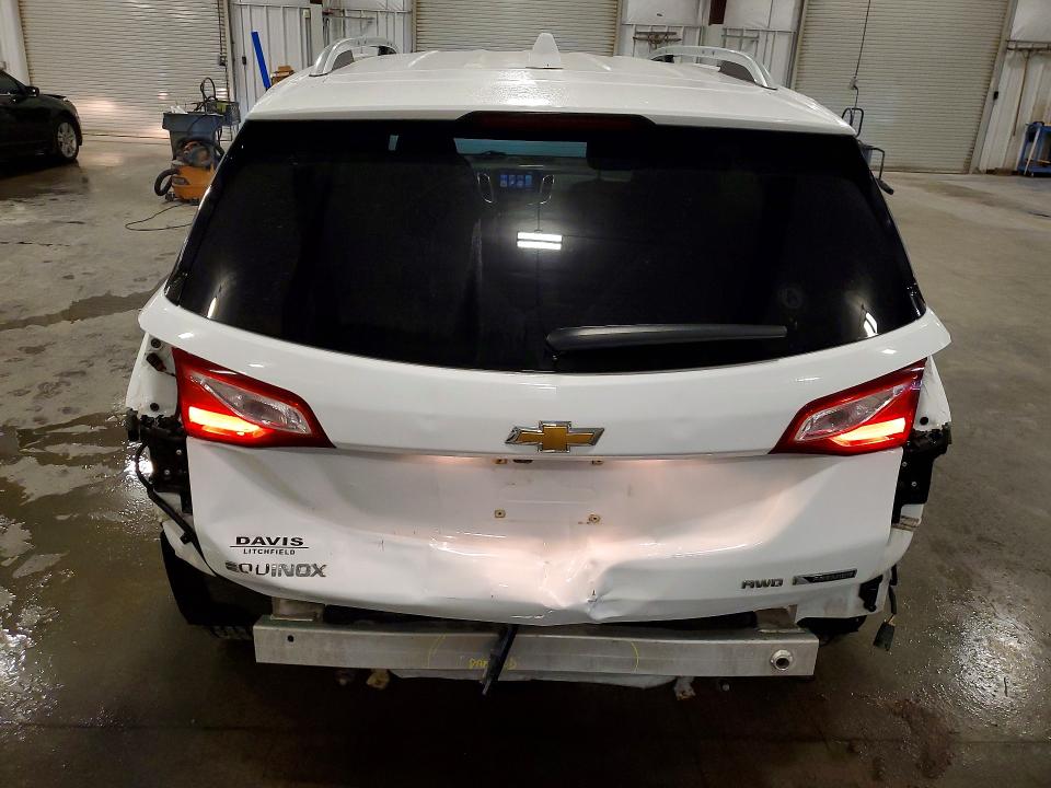 Photo 6 from auction – 2018 CHEVROLET EQUINOX with VIN 2GNAXVEV2J6290467