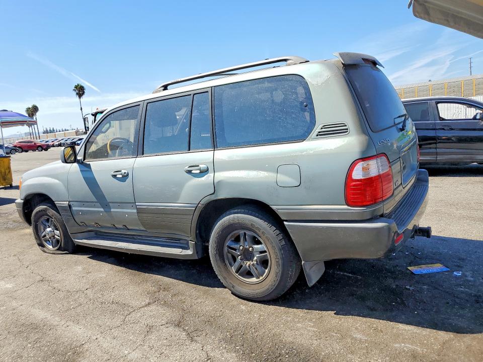 Снимка 2 от търг – 2001 LEXUS LX с VIN JTJHT00WX13510142