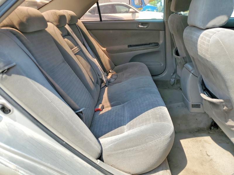 Photo 10 from auction – 2005 TOYOTA CAMRY with VIN 4T1BF32K45U620093