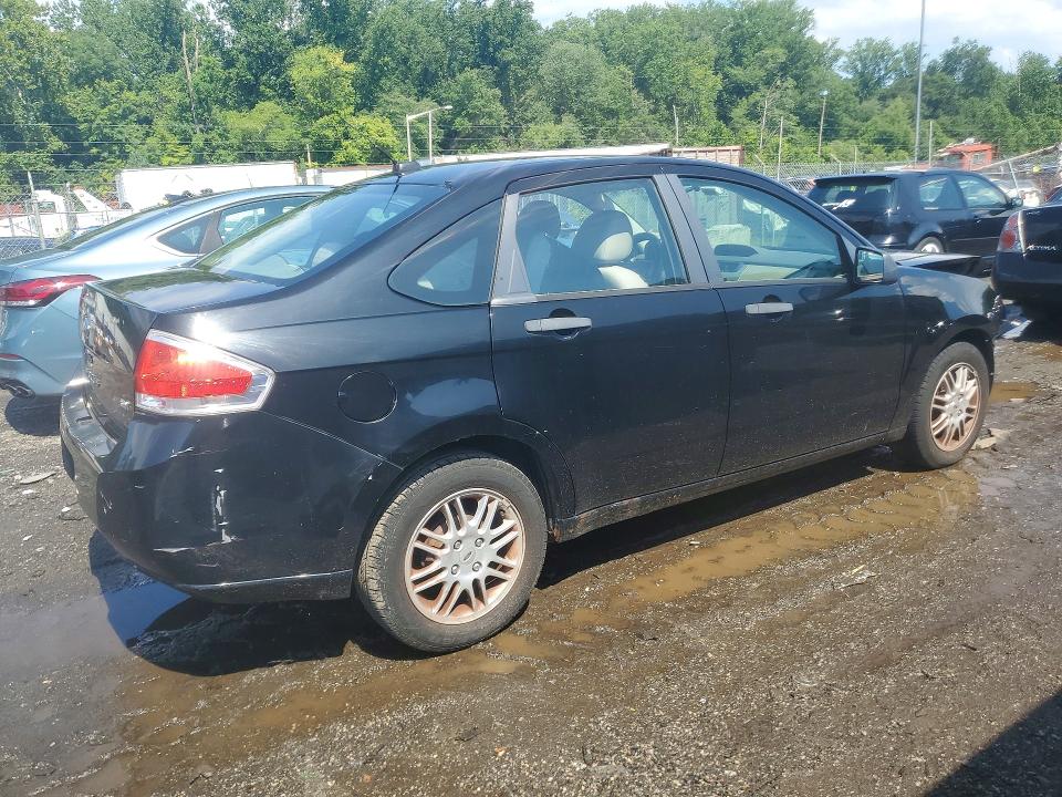 Photo 3 from auction – 2010 FORD FOCUS with VIN 1FAHP3FN5AW266217