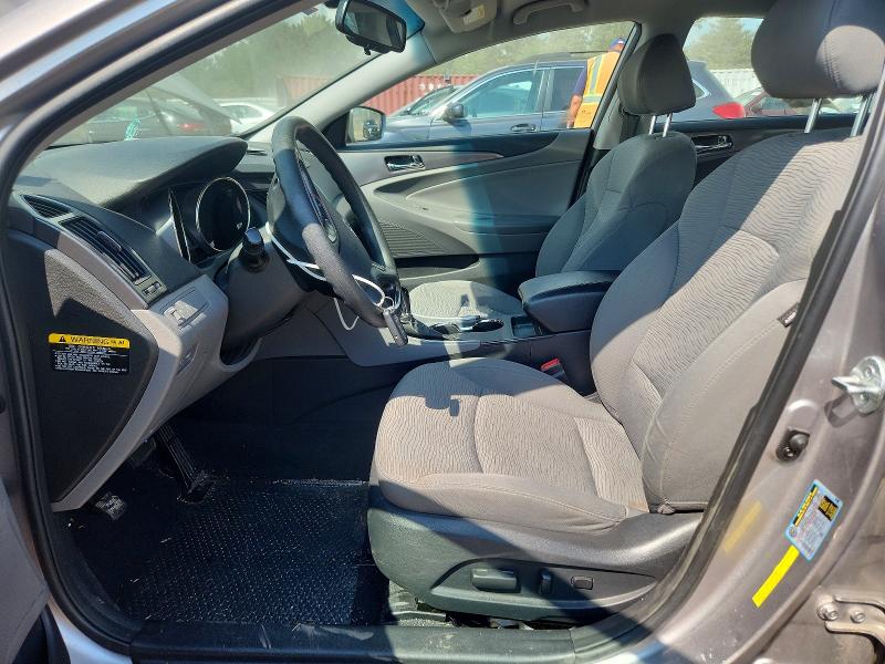 Photo 7 from auction – 2012 HYUNDAI SONATA with VIN KMHEC4A41CA023724