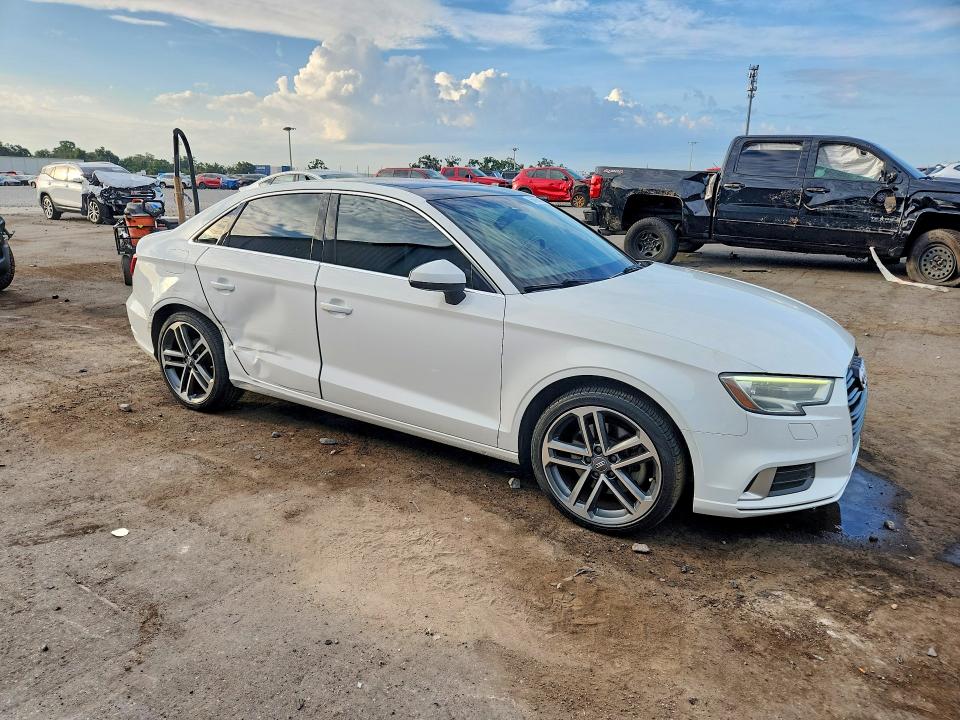 Photo 4 from auction – 2019 AUDI A3 with VIN WAUAUGFF9K1022537