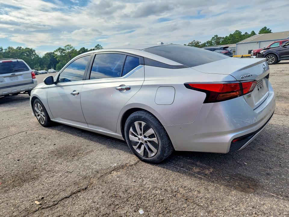 Photo 2 from auction – 2019 NISSAN ALTIMA with VIN 1N4BL4BVXKC239210