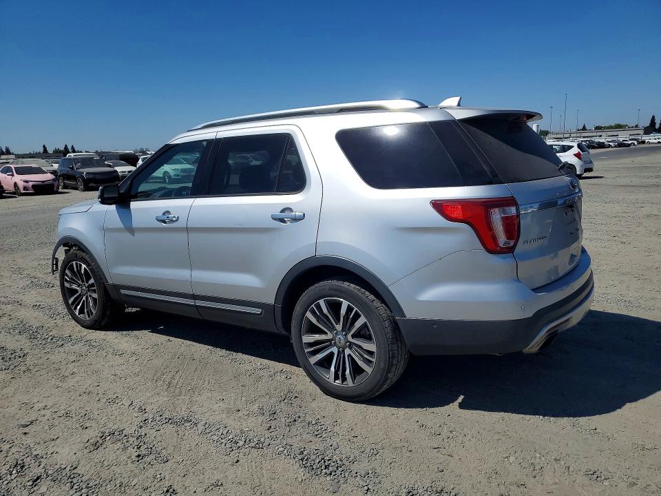 Снимка 2 от търг – 2017 FORD EXPLORER с VIN 1FM5K8HT4HGE00249
