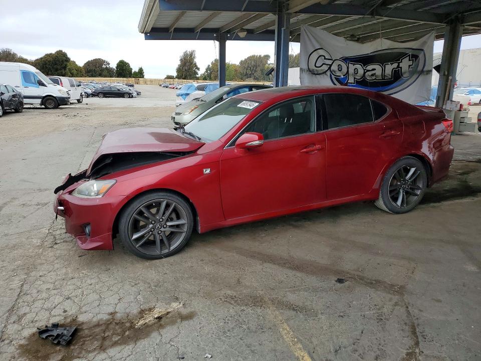 LEXUS IS 2013 with VIN JTHBF5C27D5189724 - Photo from auction