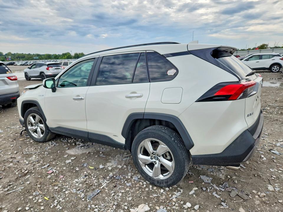 Photo 2 from auction – 2021 TOYOTA RAV4 with VIN 4T3D6RFVXMU003285