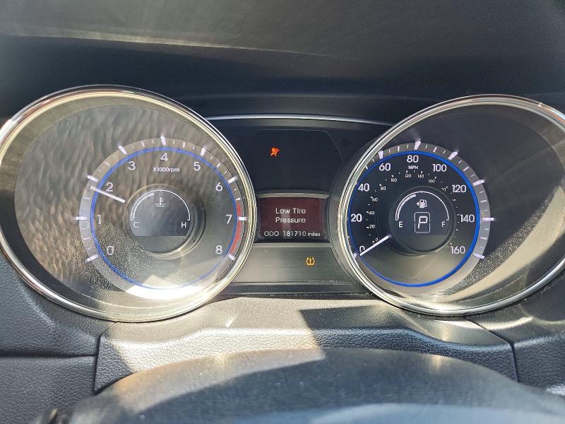 Photo 9 from auction – 2011 HYUNDAI SONATA with VIN 5NPEC4AB7BH315694