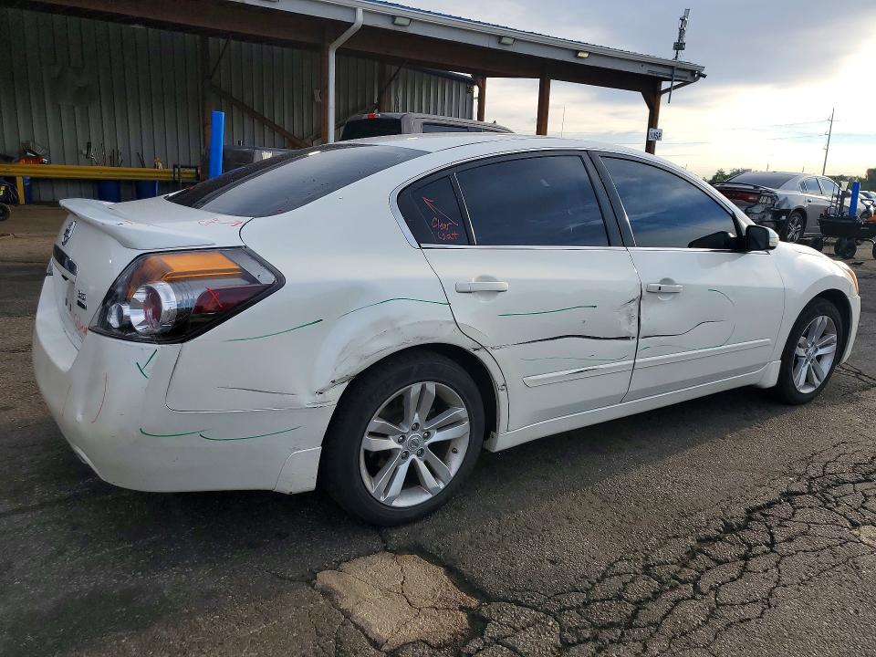 Photo 3 from auction – 2011 NISSAN ALTIMA with VIN 1N4BL2AP9BN478100