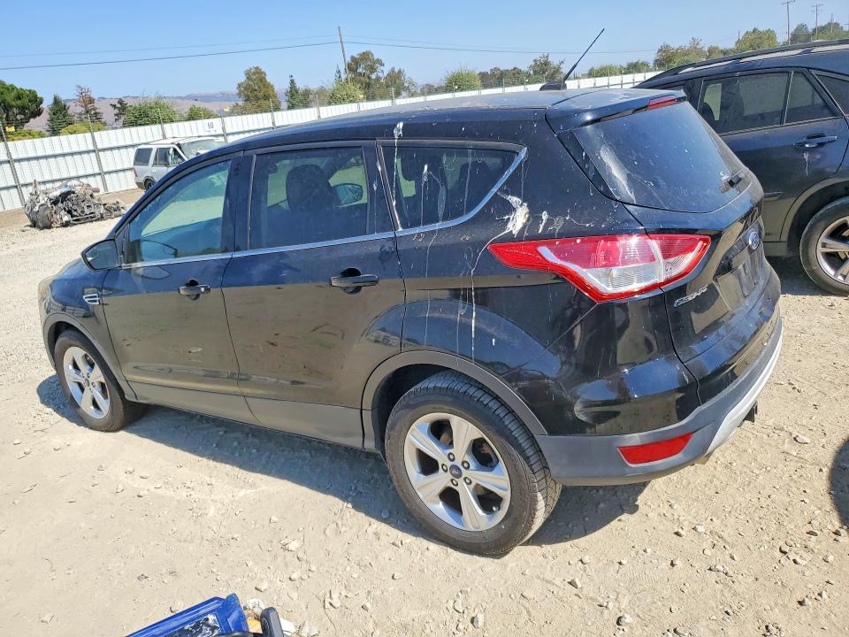 Photo 2 from auction – 2016 FORD ESCAPE with VIN 1FMCU0G90GUB74283