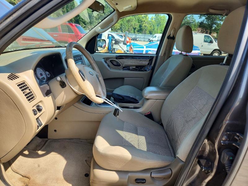 Photo 7 from auction – 2007 FORD ESCAPE with VIN 1FMYU03177KA99003