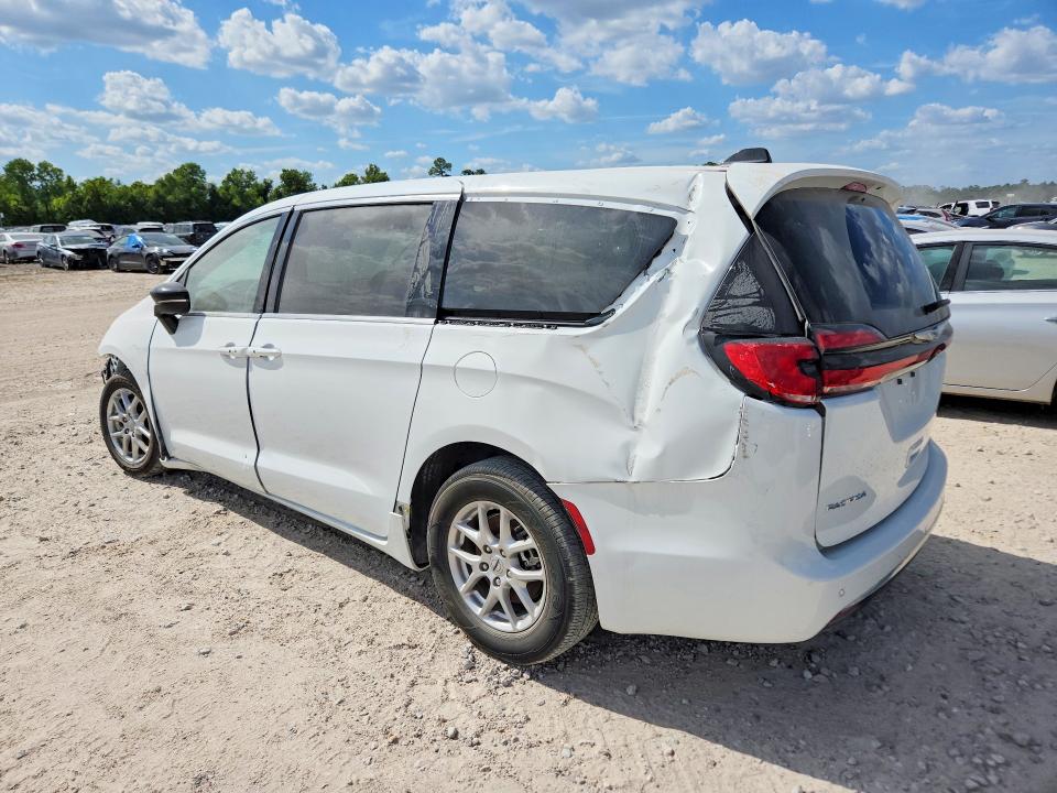 Photo 2 from auction – 2024 CHRYSLER PACIFICA with VIN 2C4RC1BG1RR125218