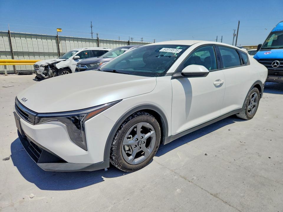 Zdjęcie 1 z aukcji – 2025 KIA K4 z VIN 3KPFT4DE2SE002325