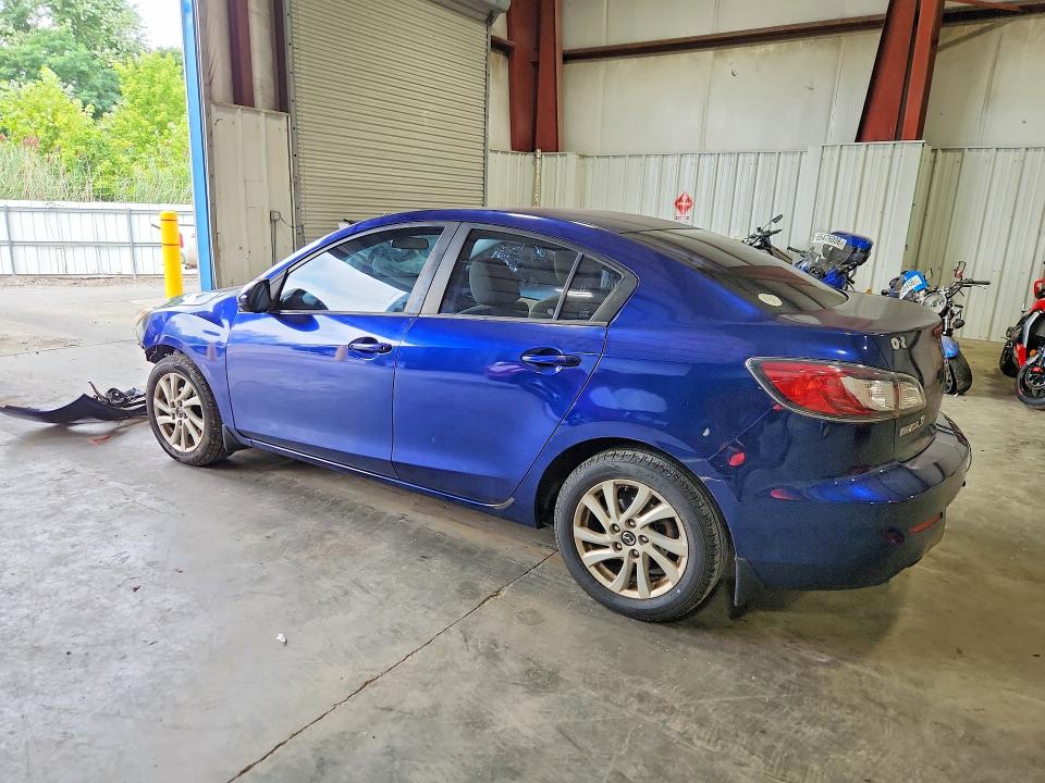 Photo 2 from auction – 2013 MAZDA 3 with VIN JM1BL1V7XD1718621