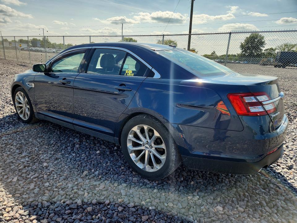 Photo 2 from auction – 2016 FORD TAURUS with VIN 1FAHP2F80GG107807