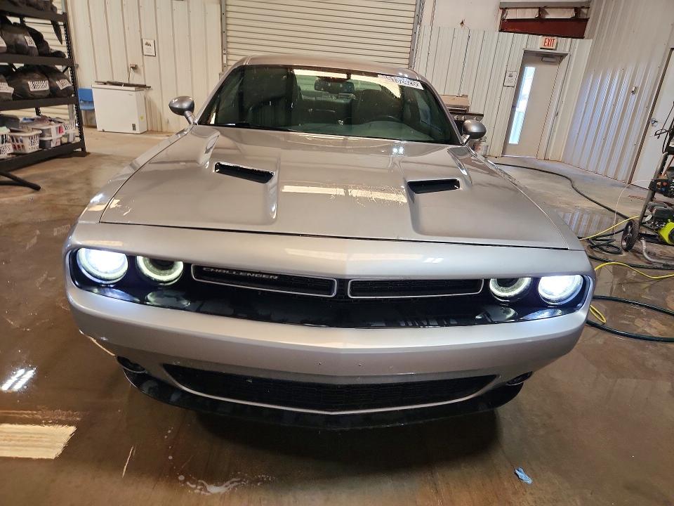 Photo 5 from auction – 2017 DODGE CHALLENGER with VIN 2C3CDZGG6HH641092