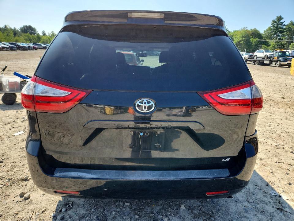 Photo 6 from auction – 2015 TOYOTA SIENNA with VIN 5TDKK3DCXFS572627