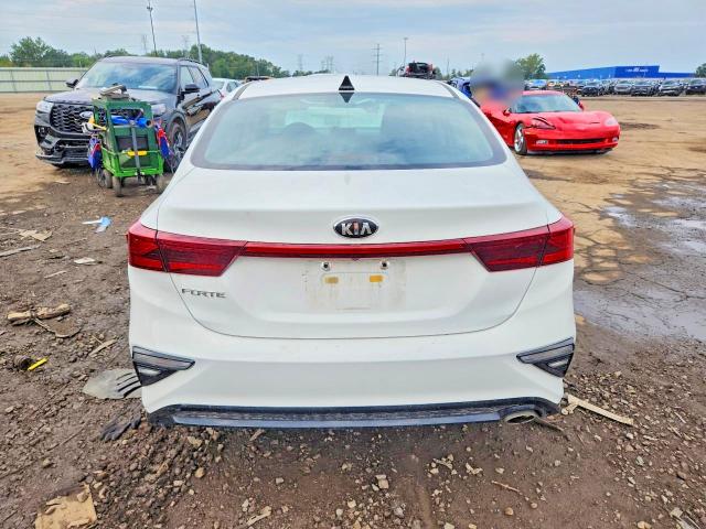 Photo 6 from auction – 2021 KIA FORTE with VIN 3KPF24AD4ME335014