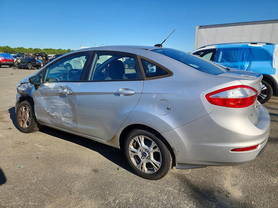 Foto 2 de la subasta – 2015 FORD FIESTA con VIN 3FADP4BJ4FM199835