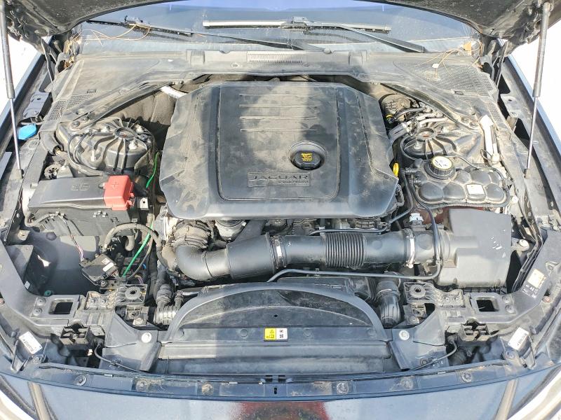 Photo 11 from auction – 2017 JAGUAR XF with VIN SAJBL4BN8HCY43875