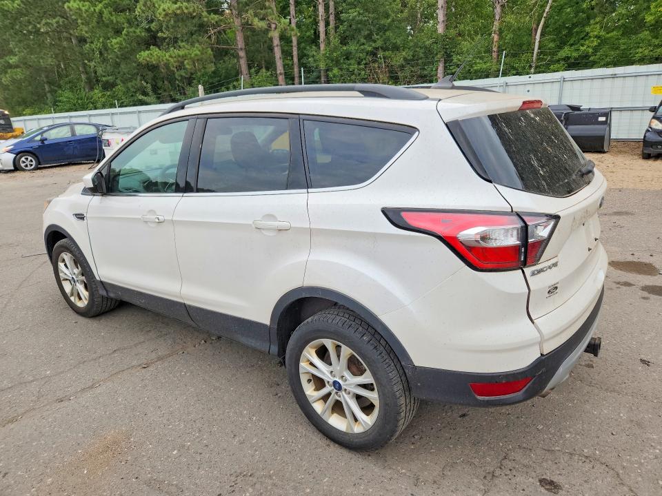 Photo 2 from auction – 2018 FORD ESCAPE with VIN 1FMCU9GD4JUD37212