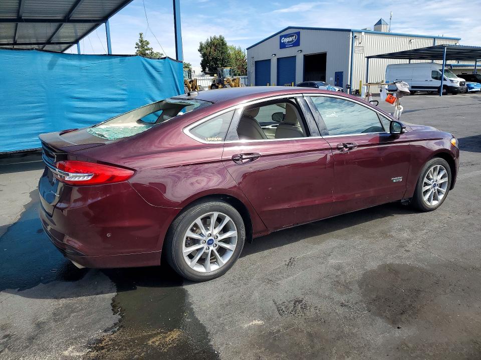 Photo 3 from auction – 2017 FORD FUSION with VIN 3FA6P0SU3HR171185